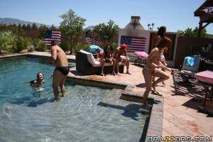 Original 900 px/ 600 px