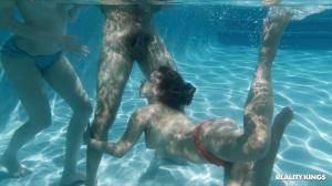 Original 3265 px/ 1837 px