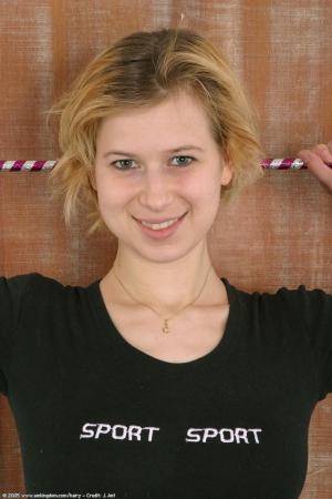 Original 682 px/ 1024 px