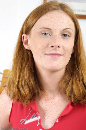 Original 682 px/ 1024 px