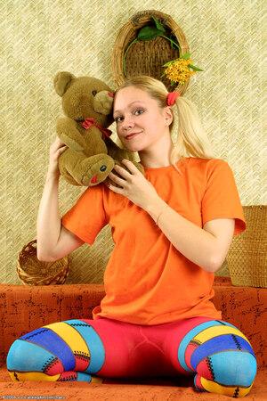 Original 682 px/ 1024 px