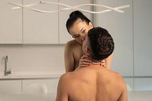 Original 2048 px/ 1358 px