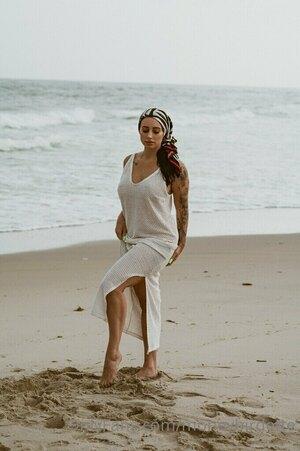 Original 681 px/ 1024 px