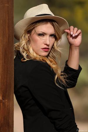 Original 2667 px/ 4000 px