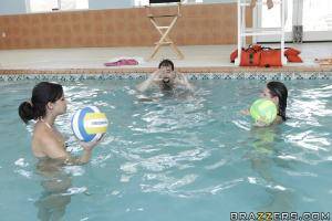 Original 900 px/ 600 px