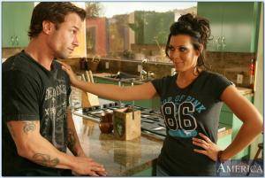 Original 850 px/ 571 px