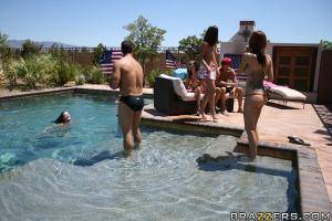 Original 900 px/ 600 px