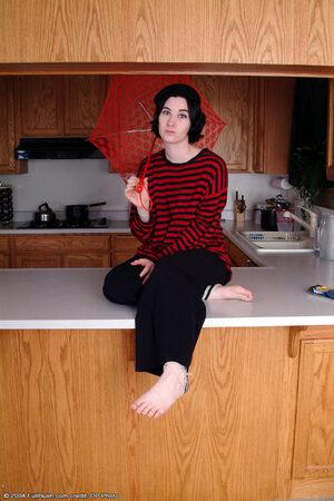 Original 683 px/ 1024 px