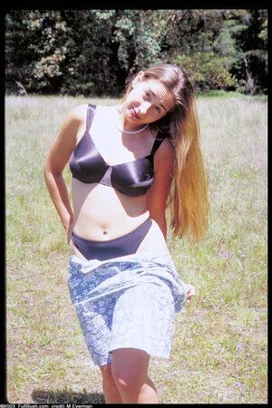 Original 683 px/ 1024 px