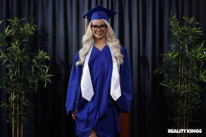 Original 3000 px/ 2000 px