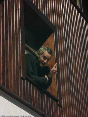 Original 1200 px/ 1600 px