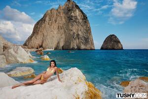 Original 2999 px/ 2000 px