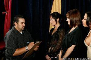 Original 900 px/ 599 px