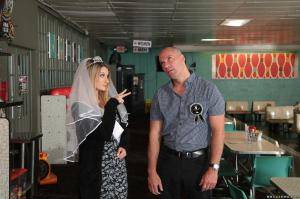 Original 2495 px/ 1663 px