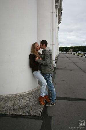 Original 853 px/ 1280 px