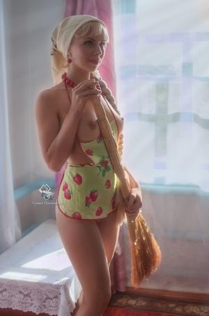 Original 399 px/ 604 px