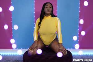 Original 1903 px/ 1269 px