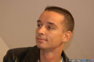 Original 3000 px/ 1997 px