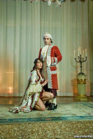 Original 1067 px/ 1600 px