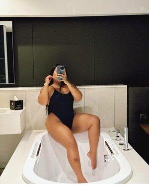 Original 1080 px/ 1343 px