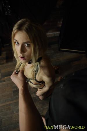 Original 2333 px/ 3500 px