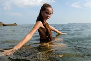 Original 3000 px/ 2008 px