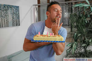 Original 2500 px/ 1667 px