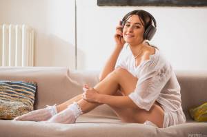 Original 5699 px/ 3792 px