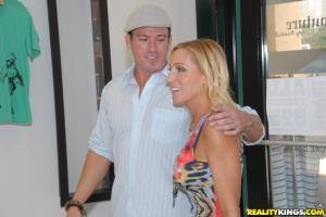 Original 3840 px/ 2568 px