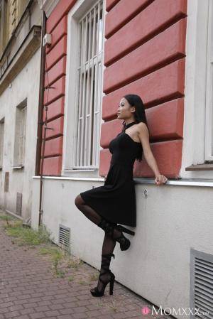 Original 854 px/ 1280 px