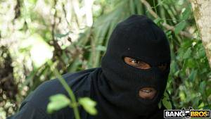 Original 2000 px/ 1127 px