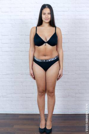 Original 854 px/ 1280 px