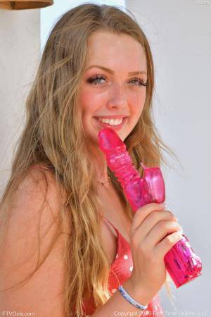 Original 852 px/ 1280 px