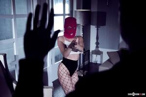 Original 3000 px/ 1999 px