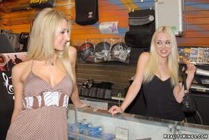 Original 900 px/ 602 px