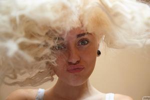 Original 1920 px/ 1280 px