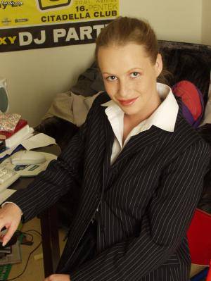 Original 730 px/ 973 px