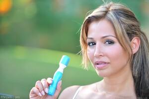 Original 1600 px/ 1064 px