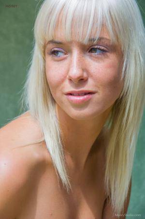 Original 851 px/ 1280 px