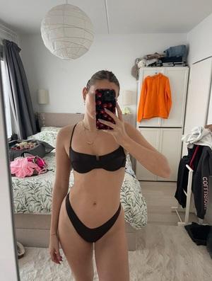 Original 1440 px/ 1907 px