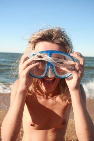 Original 854 px/ 1280 px