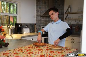 Original 2000 px/ 1333 px