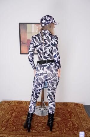 Original 1930 px/ 2930 px