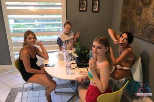 Original 3000 px/ 2000 px