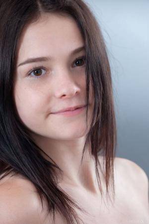 Original 852 px/ 1280 px