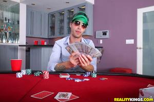 Original 3840 px/ 2560 px