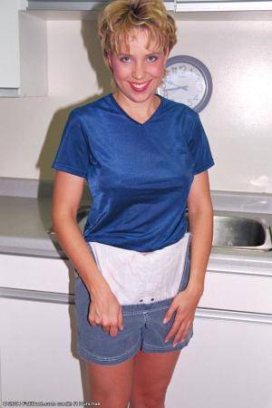 Original 682 px/ 1024 px