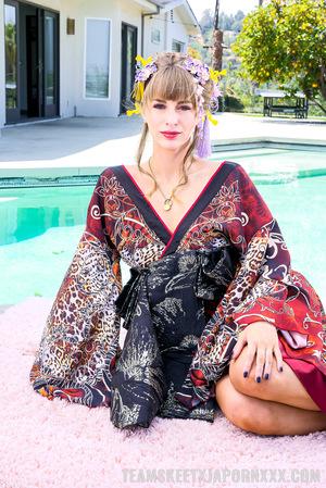 Angel Youngs - A Warrior Takes His Prize