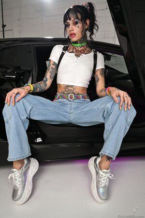 Original 1280 px/ 1920 px