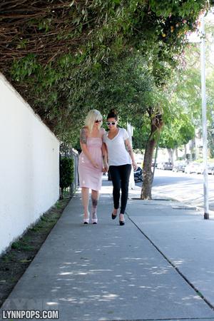 Original 533 px/ 800 px